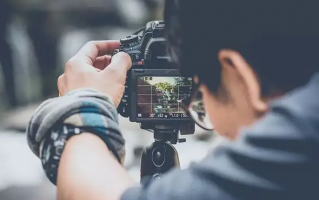 制作短视频用广角镜头吗 做短视频，这些拍摄技巧，可以直接用在即梦图生视频